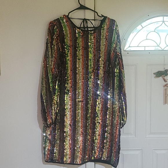 Dress - Picture 2 of 4